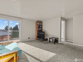 9815 Holly Drive A208, Everett WA 98204