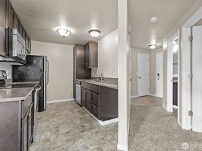 9815 Holly Drive A208, Everett WA 98204