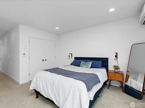 4307 Francis Avenue N B, Seattle WA 98103