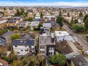 4307 Francis Avenue N B, Seattle WA 98103