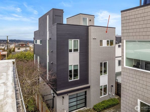 4307 Francis Avenue N B, Seattle WA 98103