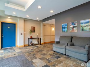 1525 Taylor Ave N 203, Seattle WA 98109