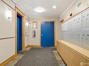 1525 Taylor Ave N 203, Seattle WA 98109