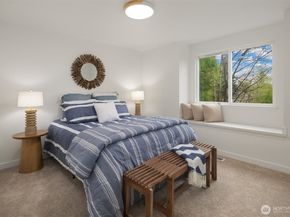 12704 37th Avenue NE, Seattle WA 98125