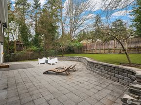 12704 37th Avenue NE, Seattle WA 98125