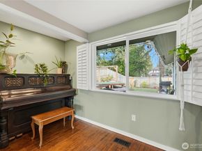 4705 237th Street SW, Mountlake Terrace WA 98043