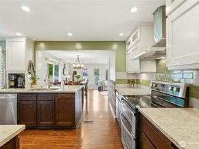 4705 237th Street SW, Mountlake Terrace WA 98043