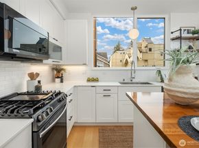 2449 NW 61st Street C, Seattle WA 98107