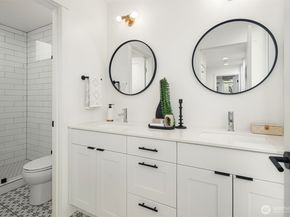 2449 NW 61st Street C, Seattle WA 98107