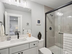 17 160th Place SE, Bothell WA 98012