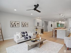 17 160th Place SE, Bothell WA 98012