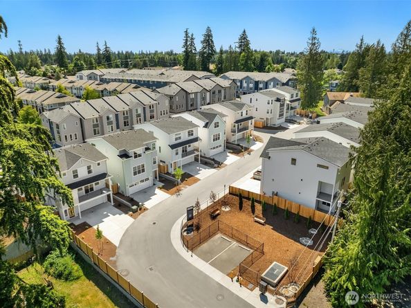17 160th Place SE, Bothell WA 98012