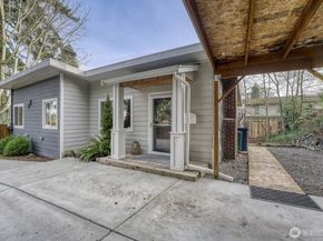 12830 37th Avenue S, Tukwila WA 98168