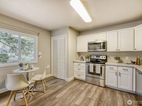 12830 37th Avenue S, Tukwila WA 98168