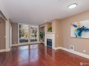 3221 SW Avalon Way 201, Seattle WA 98126