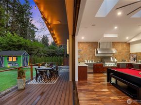 14424 SE 17th St, Bellevue WA 98007