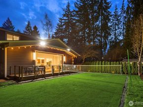 14424 SE 17th St, Bellevue WA 98007