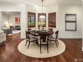 14424 SE 17th St, Bellevue WA 98007