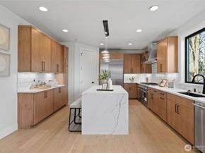 16068 SE 44TH Court, Bellevue WA 98006