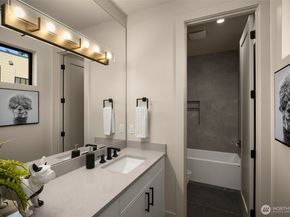 14948 SE 43rd Street, Bellevue WA 98006