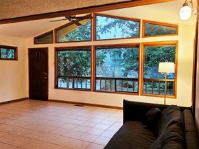 17017 10th Avenue NE, Shoreline WA 98155