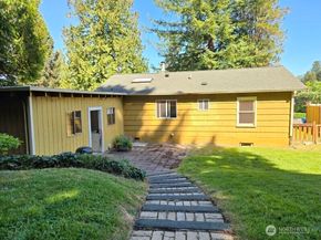 17017 10th Avenue NE, Shoreline WA 98155