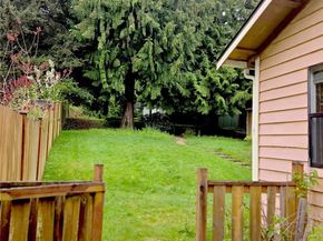 17017 10th Avenue NE, Shoreline WA 98155