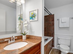 500 Aloha Street 211, Seattle WA 98109