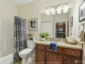 225 Logan Avenue S 319, Renton WA 98057