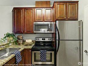 225 Logan Avenue S 319, Renton WA 98057