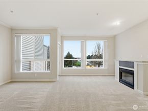 225 Logan Avenue S 319, Renton WA 98057
