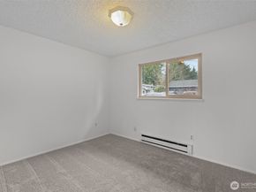 12830 55th Avenue SE, Everett WA 98208