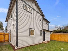 3308 SW Holden Street, Seattle WA 98126