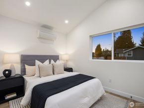 3308 SW Holden Street, Seattle WA 98126