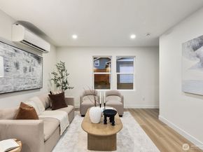 3308 SW Holden Street, Seattle WA 98126