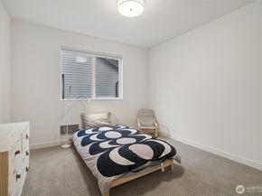 12332 38th Avenue NE 1, Seattle WA 98125