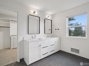 12332 38th Avenue NE 1, Seattle WA 98125