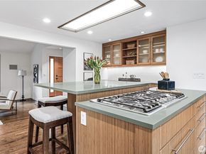 2234 108th Avenue SE, Bellevue WA 98004