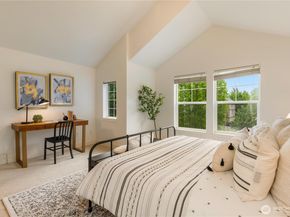 2674 SW Sylvan Heights Dr, Seattle WA 98106