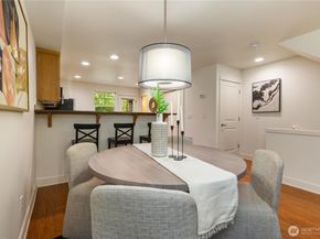 2674 SW Sylvan Heights Dr, Seattle WA 98106