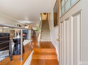 2674 SW Sylvan Heights Dr, Seattle WA 98106