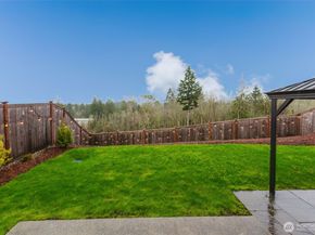 916 Baker Heights Loop, Bremerton WA 98312