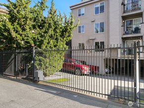 4831 Fauntleroy Way SW 206, Seattle WA 98116