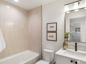 11218 115th Place NE, Kirkland WA 98033