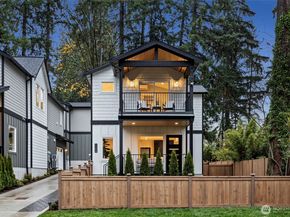 11218 115th Place NE, Kirkland WA 98033