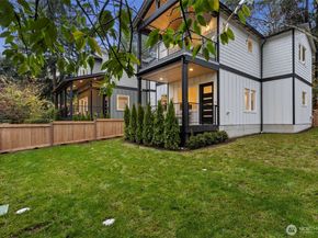 11218 115th Place NE, Kirkland WA 98033