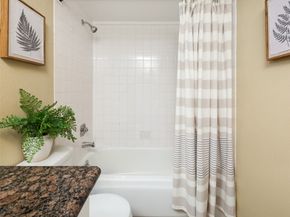 9416 1st Avenue NE 312, Seattle WA 98115