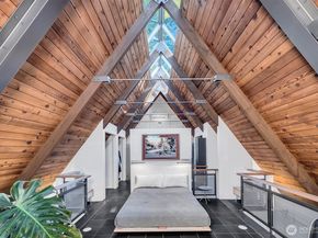 26222 SE 152nd St, Issaquah WA 98027