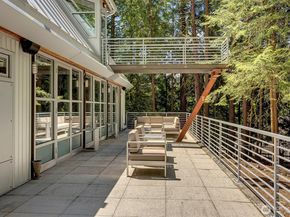 26222 SE 152nd St, Issaquah WA 98027