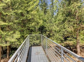 26222 SE 152nd St, Issaquah WA 98027